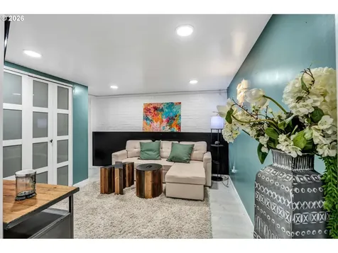 224 NW 20th Avenue Portland OR 97209