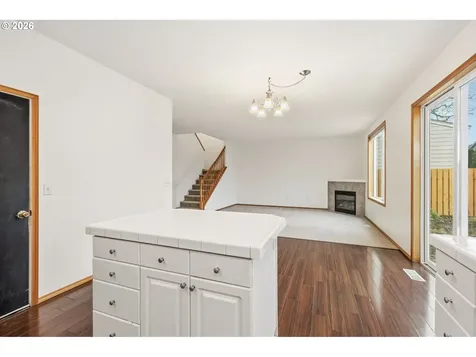 5582 N Street Washougal WA 98671