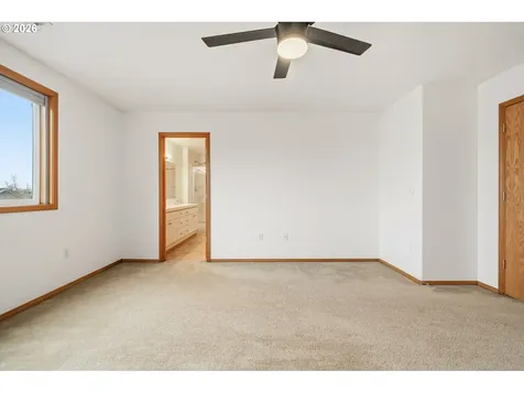 5582 N Street Washougal WA 98671