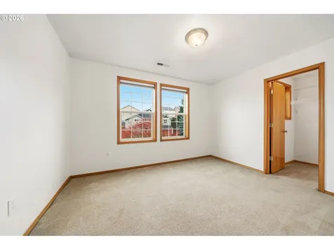 5582 N Street Washougal WA 98671