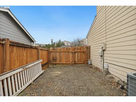 5582 N Street Washougal WA 98671