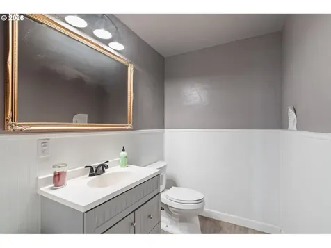 1304 Ocean Beach Highway Longview WA 98632
