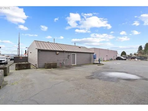 1304 Ocean Beach Highway Longview WA 98632