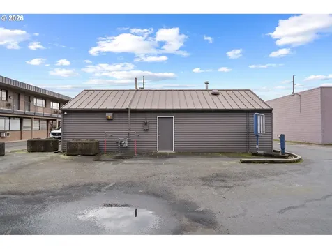 1304 Ocean Beach Highway Longview WA 98632