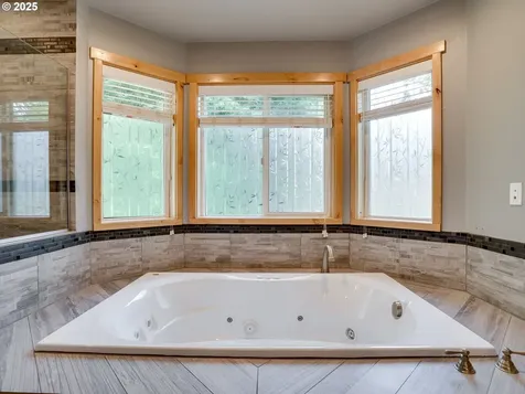 10617 NE 33rd Avenue Vancouver WA 98686