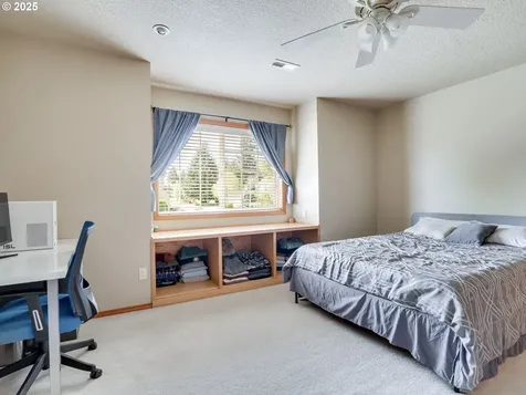 10617 NE 33rd Avenue Vancouver WA 98686
