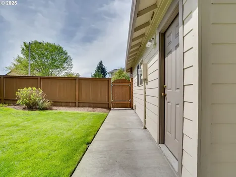 10617 NE 33rd Avenue Vancouver WA 98686