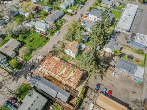 7462 SE 51st Avenue Portland OR 97206