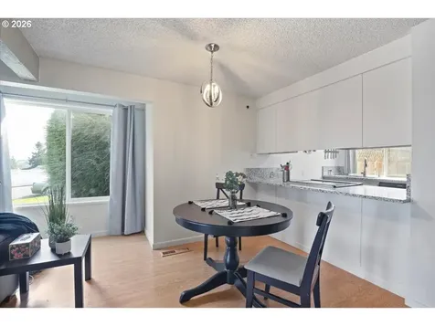 1450 SW Bridlewood Drive Dallas OR 97338