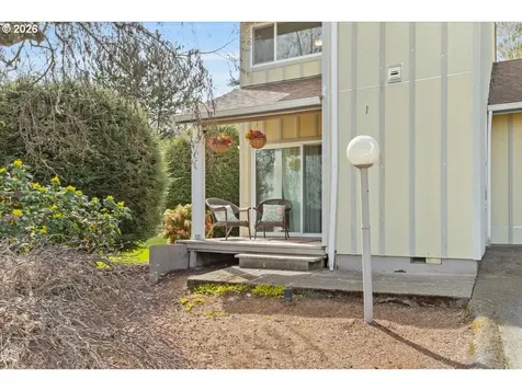 1450 SW Bridlewood Drive Dallas OR 97338
