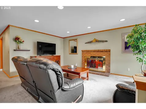 4793 SE Harrison Street Milwaukie OR 97222