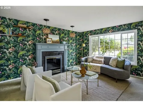 592 NE Goldie Drive Hillsboro OR 97124