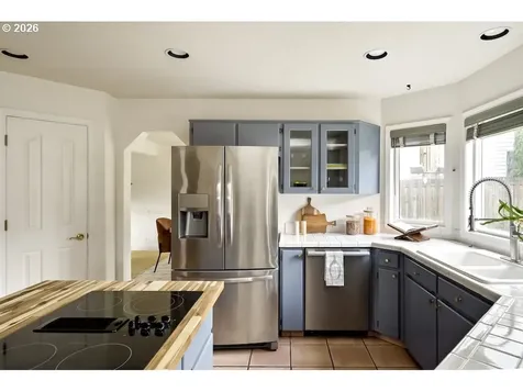 592 NE Goldie Drive Hillsboro OR 97124