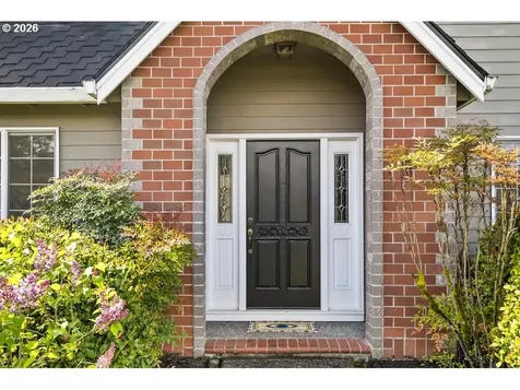592 NE Goldie Drive Hillsboro OR 97124