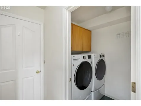 592 NE Goldie Drive Hillsboro OR 97124