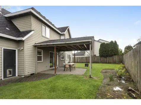 592 NE Goldie Drive Hillsboro OR 97124