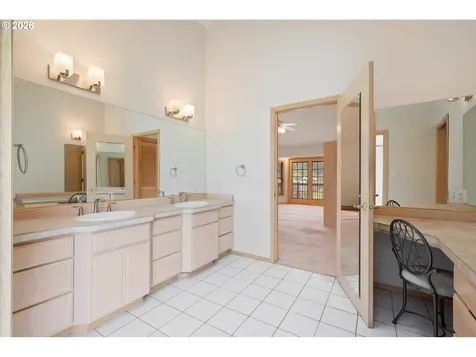 6150 Willow Grove Road Longview WA 98632