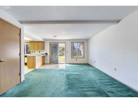 15819 NE 72nd Street Vancouver WA 98682