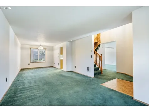 15819 NE 72nd Street Vancouver WA 98682
