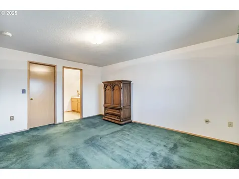 15819 NE 72nd Street Vancouver WA 98682