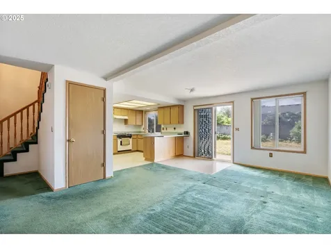 15819 NE 72nd Street Vancouver WA 98682