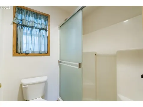 15819 NE 72nd Street Vancouver WA 98682