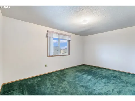 15819 NE 72nd Street Vancouver WA 98682