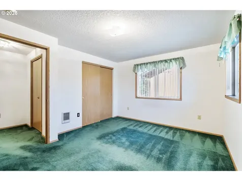 15819 NE 72nd Street Vancouver WA 98682