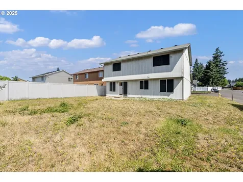 15819 NE 72nd Street Vancouver WA 98682