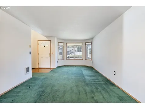 15819 NE 72nd Street Vancouver WA 98682