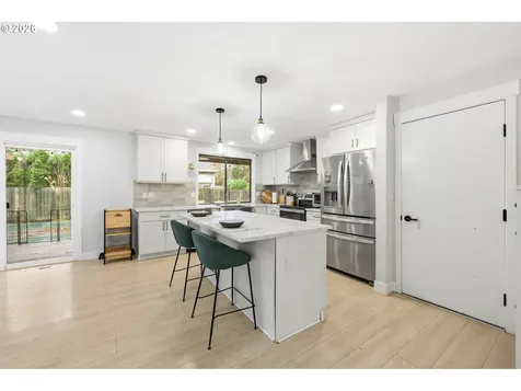 3102 NE Royal Oaks Drive Vancouver WA 98662