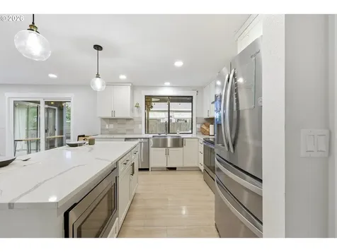 3102 NE Royal Oaks Drive Vancouver WA 98662