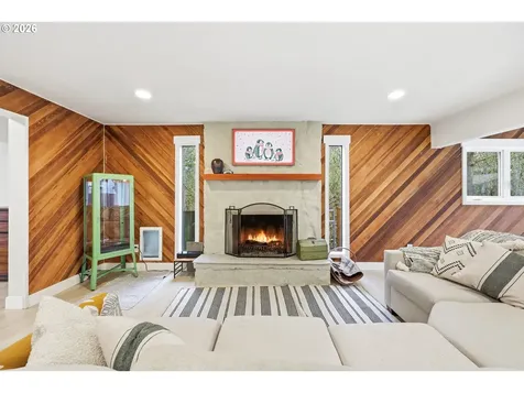 3102 NE Royal Oaks Drive Vancouver WA 98662