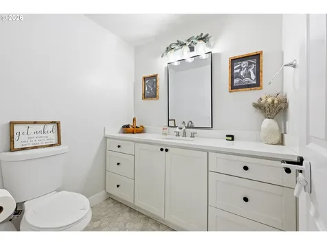 3102 NE Royal Oaks Drive Vancouver WA 98662
