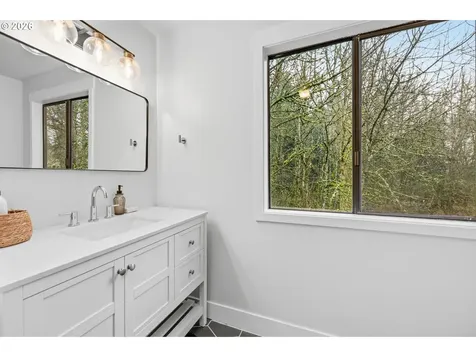 3102 NE Royal Oaks Drive Vancouver WA 98662