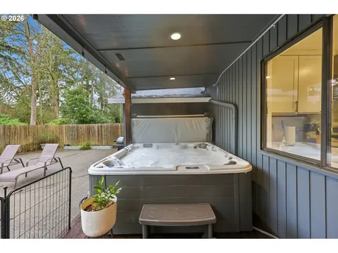 3102 NE Royal Oaks Drive Vancouver WA 98662