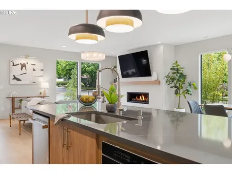 205 W 28th Street Vancouver WA 98660