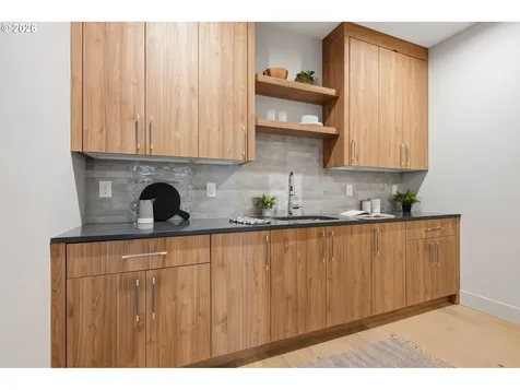 205 W 28th Street Vancouver WA 98660