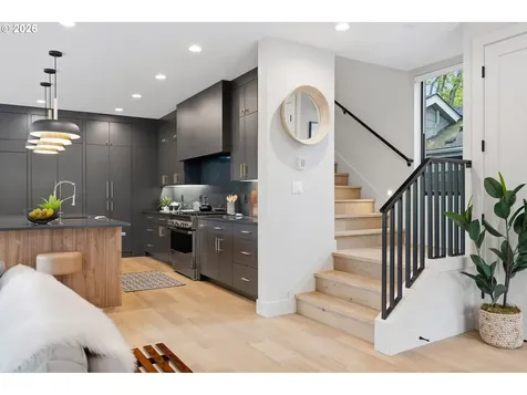 205 W 28th Street Vancouver WA 98660