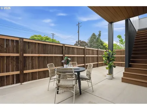 205 W 28th Street Vancouver WA 98660