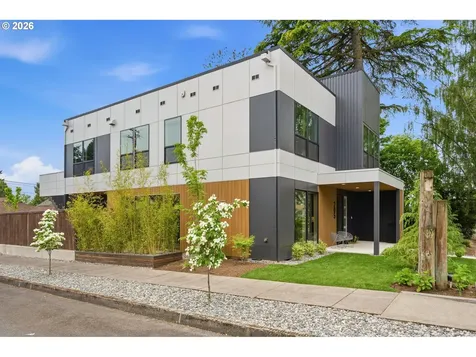 205 W 28th Street Vancouver WA 98660