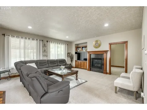 2459 SW Sandlewood Lane Gresham OR 97080