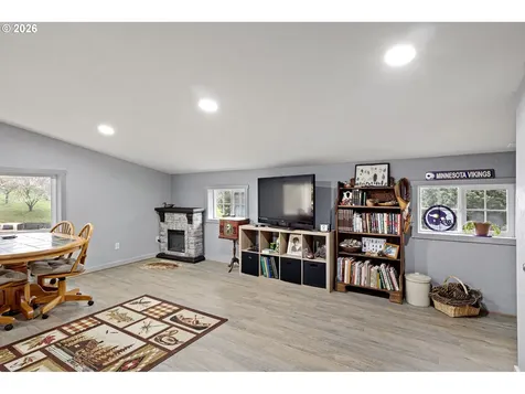106 Odille Court Glide OR 97443