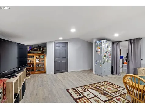 106 Odille Court Glide OR 97443