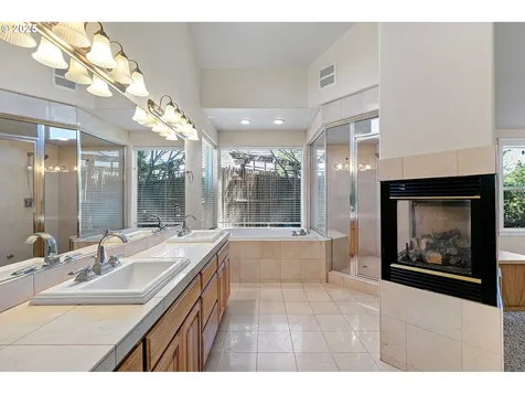 4385 Berry Lane Eugene OR 97404