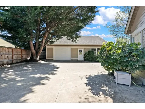 4385 Berry Lane Eugene OR 97404