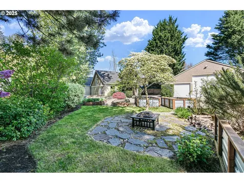 4385 Berry Lane Eugene OR 97404