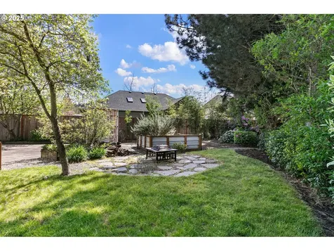 4385 Berry Lane Eugene OR 97404
