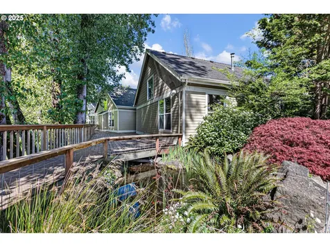 4385 Berry Lane Eugene OR 97404