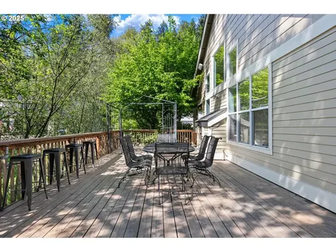 4385 Berry Lane Eugene OR 97404